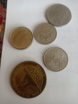 Reloj Bolsillo Antiguo no funciona. Medallas
