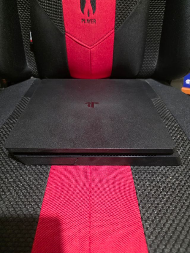 PS4 Slim 1TB
