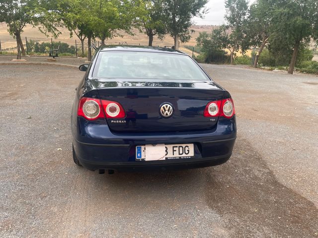 VW PASSAT EN INMEJORABLE ESTADO