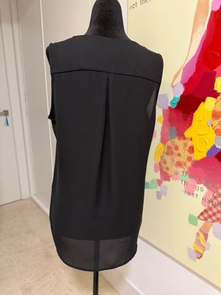 Blusa negra elegante