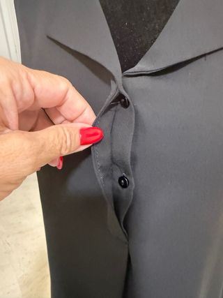 Blusa negra elegante