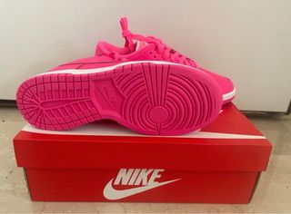 Nike Dunk Low Hot Pink
