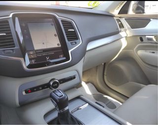 Volvo XC90 D5 momentum 7 plzas 235CV 