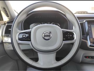 Volvo XC90 D5 momentum 7 plzas 235CV 