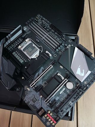 Gigabyte Z390 Aorus Pro placa base