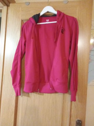 Sudadera Nike rosa con capucha