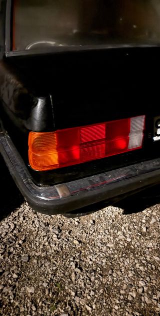 Pilotos traseros BMW E30