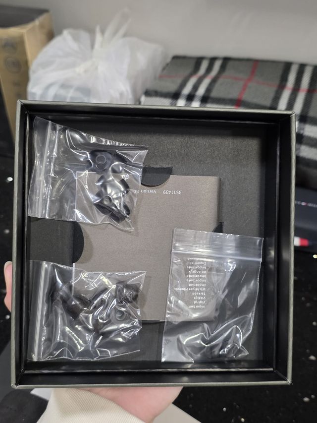 Auriculares nuevos sin usar