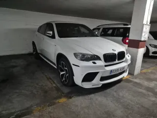 BMW X6 2011