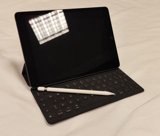 PACK MACBOOK AIR M1 + IPAD + TECLADO + APPLE PENCI