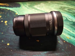 Objetivo Canon RF-S 55-210mm F5-7.1 IS STM