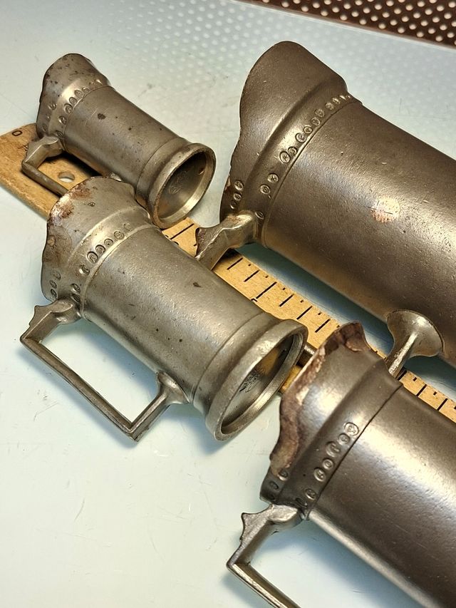 Jarras de medida antiguas (4)