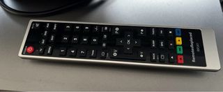 Televisión LG 32" XD HD - Gris plata