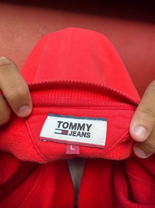 Sudadera Tommy Jeans roja