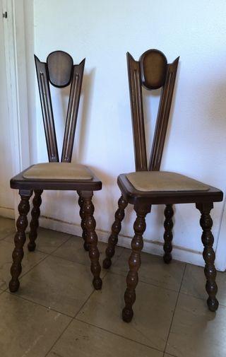 2 Sillas madera estilo vintage