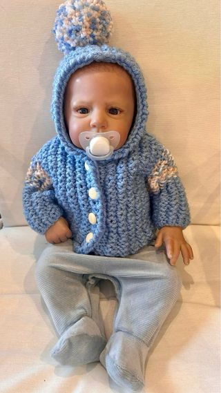 Bebé Reborn  bebé 2 meses apro2’5 kg con lote ropa