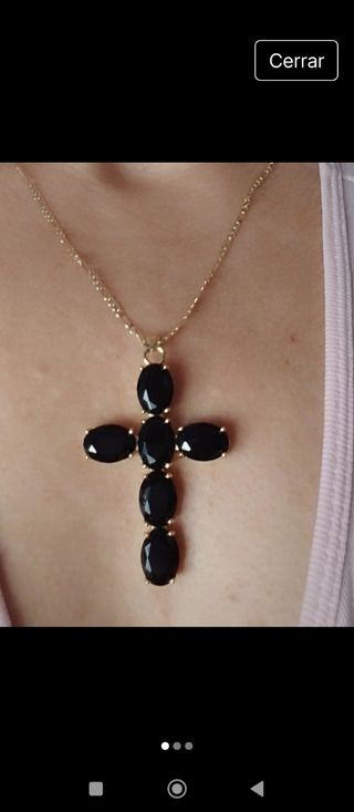 Collar Cruz Negra Dorada
