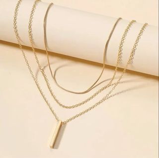 Collar cadena de
oro 18k con colgante geométrico  