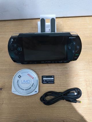 PSP (PlayStation Portable) negra