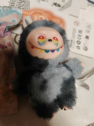 Peluche Lafufu Big in to  energy 
