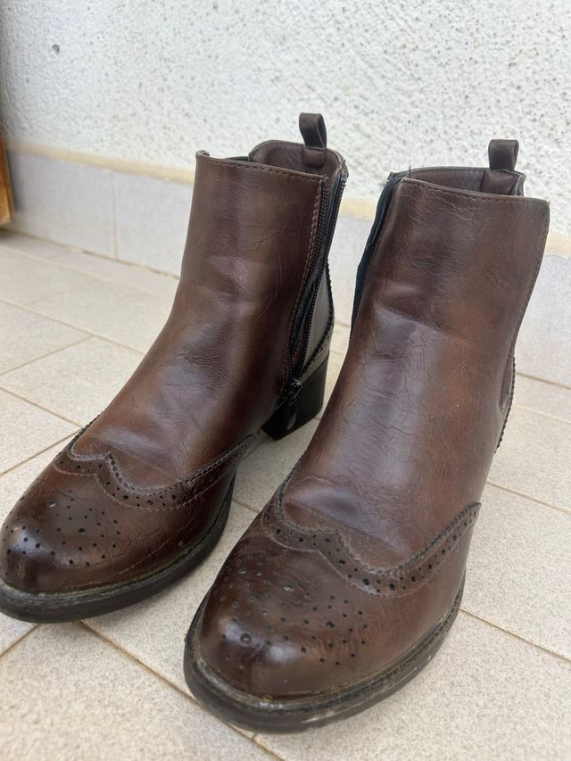 Stivaletti Chelsea Marroni