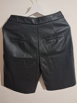 Shorts negros Stradivarius - Talla S