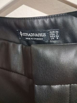 Shorts negros Stradivarius - Talla S