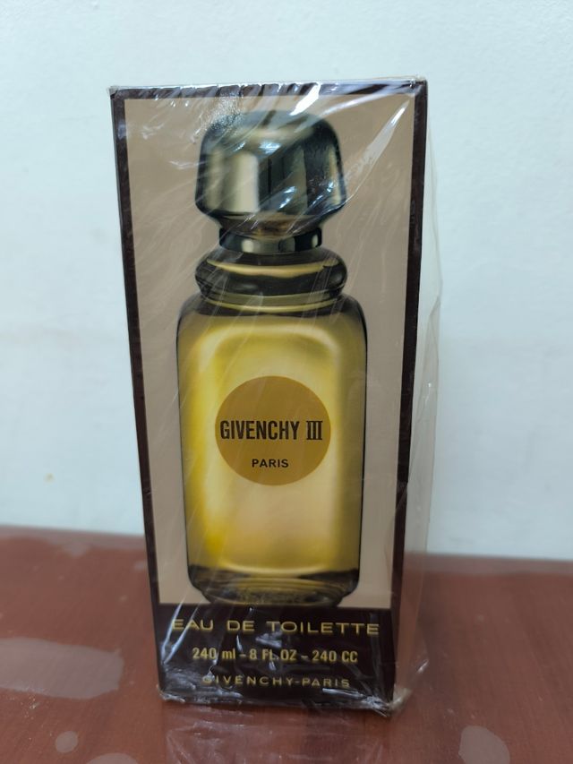 Givenchy III Eau de Toilette 240ml