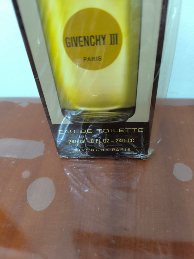 Givenchy III Eau de Toilette 240ml