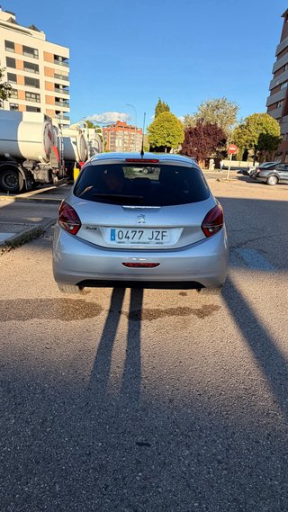 Peugeot 208 2017