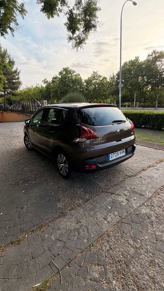 Peugeot 3008 2014