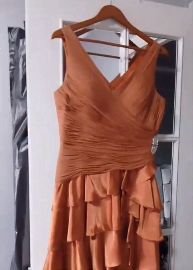 Vestido fiesta marrón 46/48