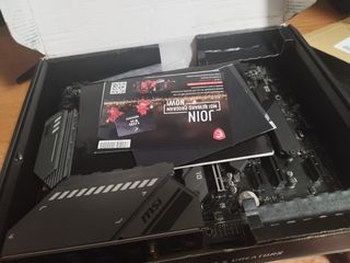 Placa base MSI Tomahawk Wifi Z590.
