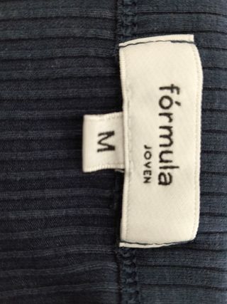 Top efecto canalé de Fórmula Joven