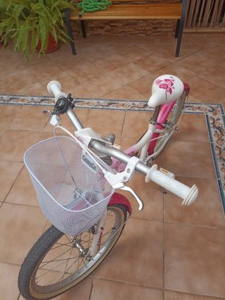Bicicleta niña 10 años + accesorios