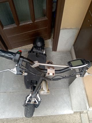 Patinete eléctrico 1800W
