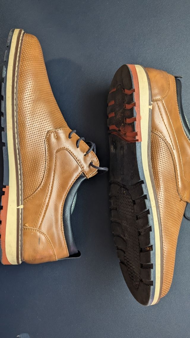 Zapatos marrones de vestir