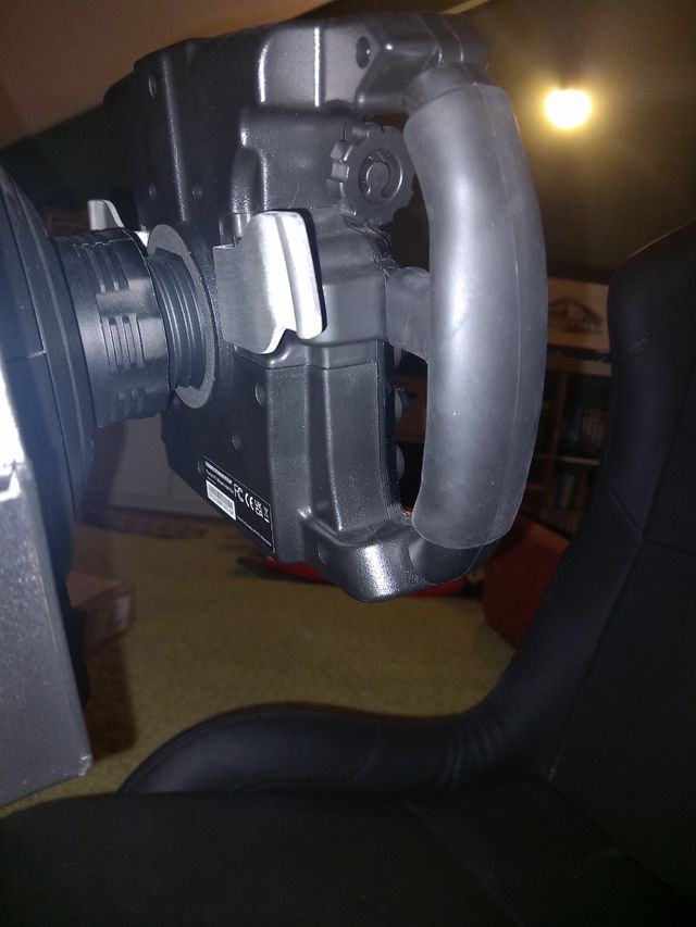 Simulador Thrustmaster F1