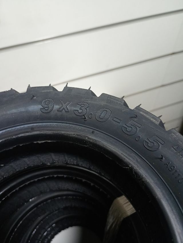 Neumático Aoxin 9x3-5.5