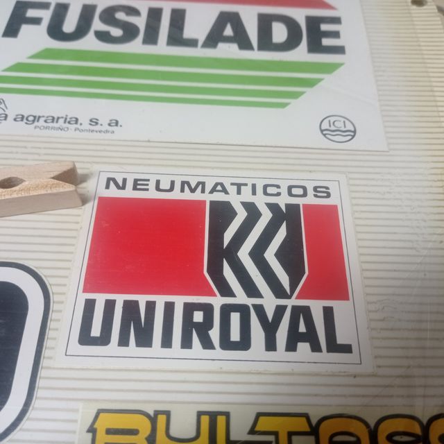 Pegatina vintage: Amigo del Monte, libro renault