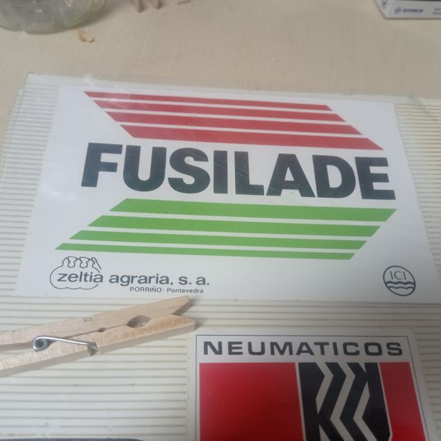 Pegatina vintage: Amigo del Monte, libro renault
