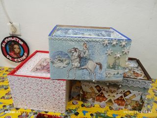 Cajas de madera decoradas con distintos materiales