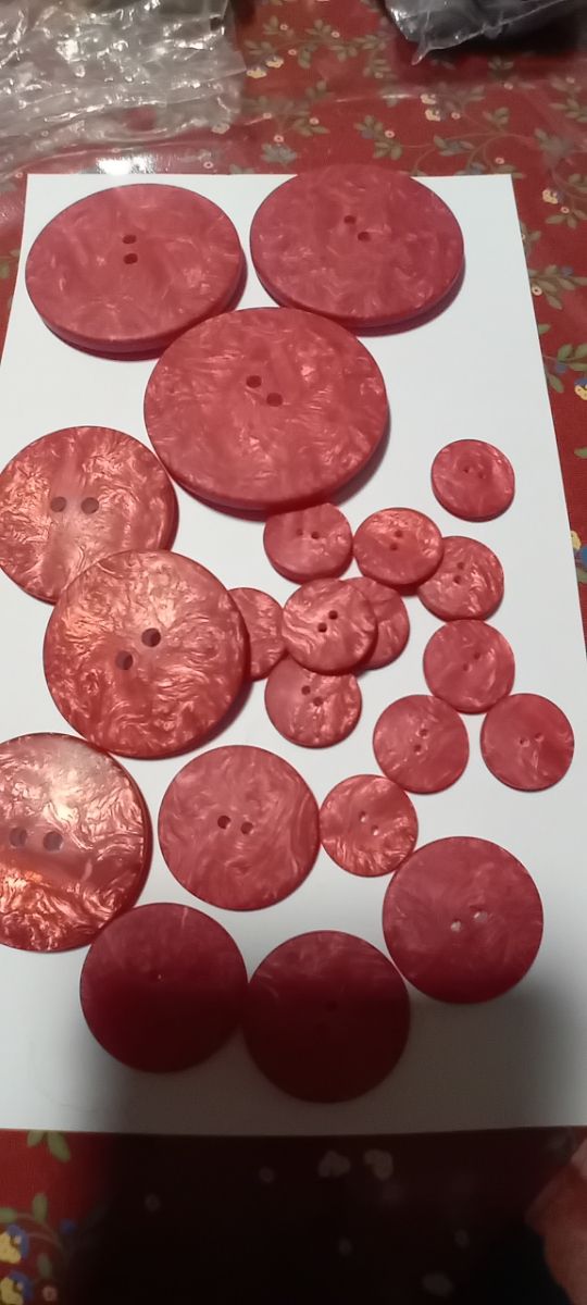 22  Bottoni Rossi - Decorativi