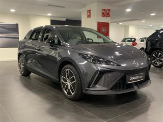 MG MG4 64kWh Luxury