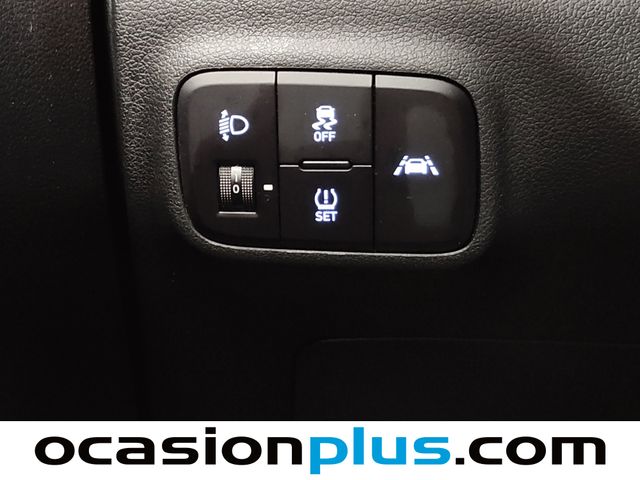 Hyundai i10 1.0 Essence 49 kW (67 CV)