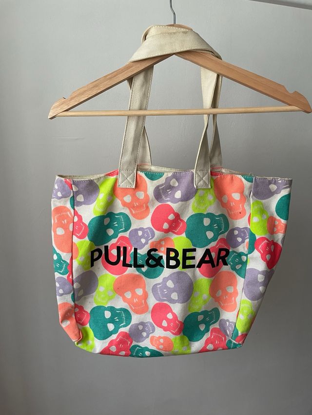 Bolso Pull&Bear Calaveras