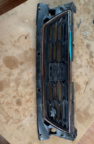 Parrilla frontal Seat León FR MK3