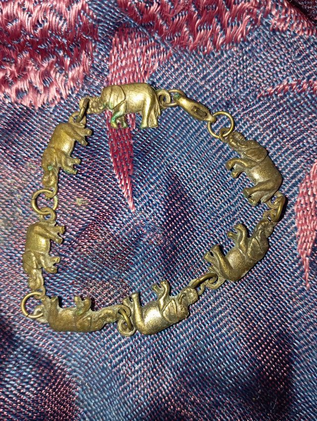 bisuteria:collares,pulsera,pendientes,etc.