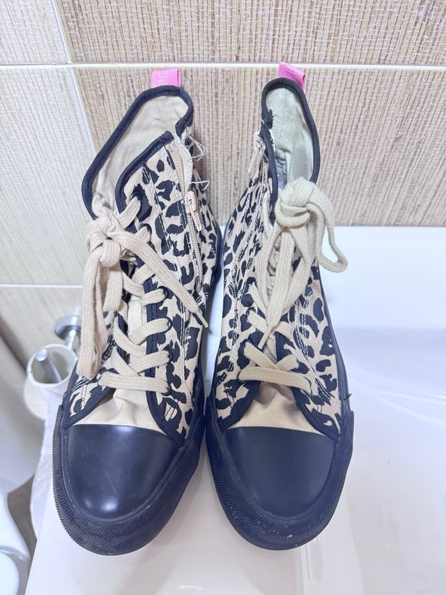 Botines deportivos mujer leopardo