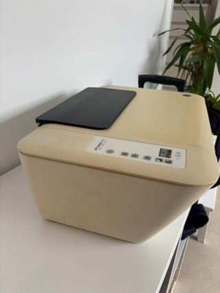 Impresora HP Deskjet 2542 beige